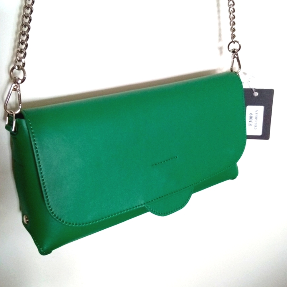 Made in Italy Falor Women's Genuine Green Leather Crossbody Silvertone Chain